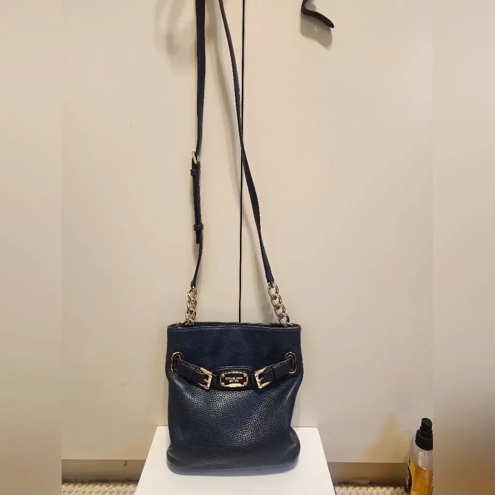 Michael Kors “Hamilton” Navy Blue Pebbled Leather Crossbody Bag Ret.$298